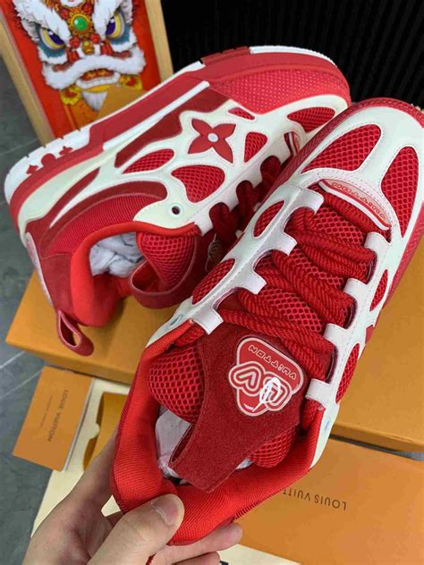red lv skate